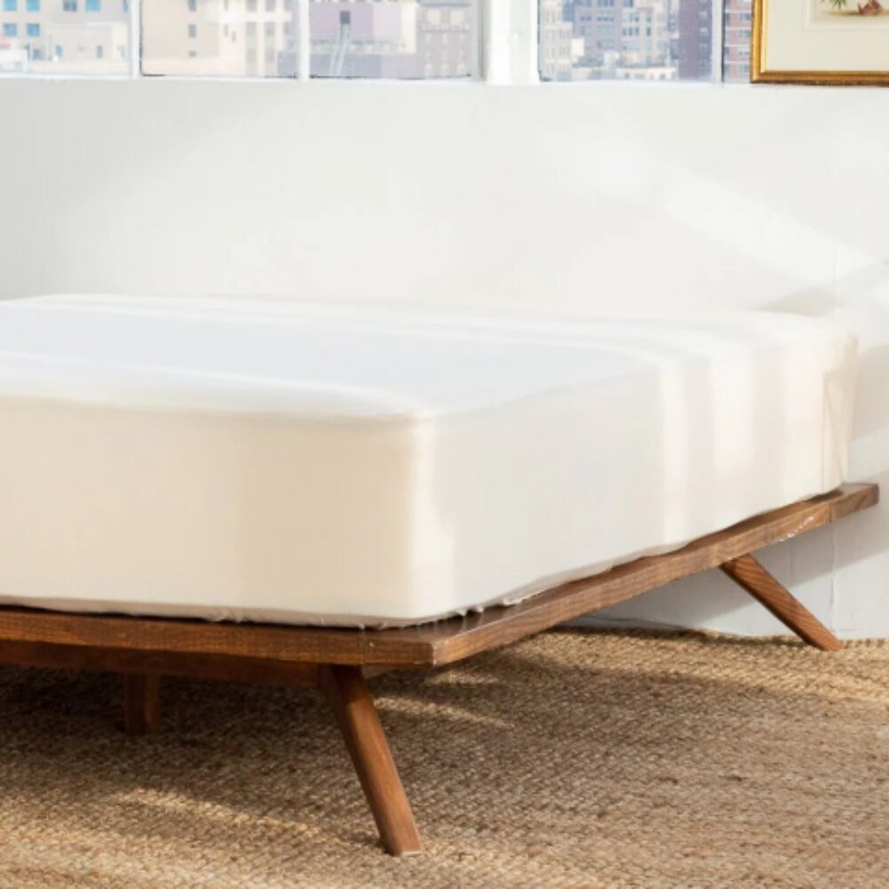 Avocado Organic Waterproof Mattress Protector. Non-toxic | Queen Standard Pocket